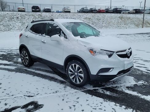 Used 2022 Buick Encore Preferred AWD/4WD image 16