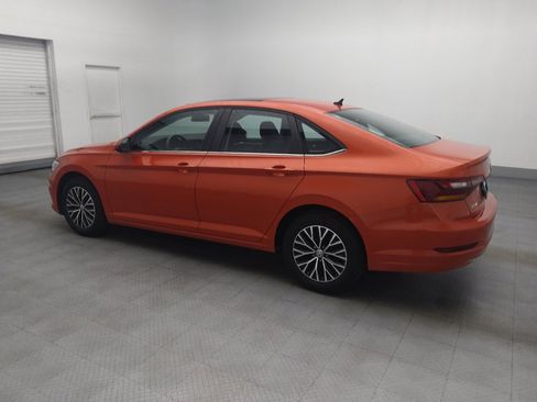 Used 2019 Volkswagen Jetta SE FWD image 3