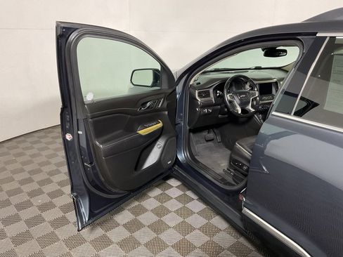 Used 2019 GMC Acadia Denali image 17