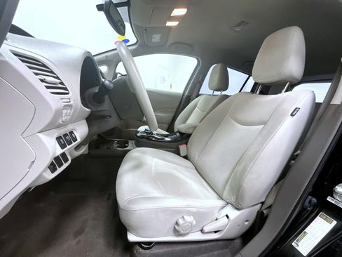 Used 2012 Nissan Leaf SL image 11