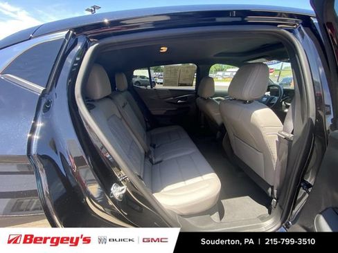 Certified 2025 Buick Envista Sport Touring FWD image 24