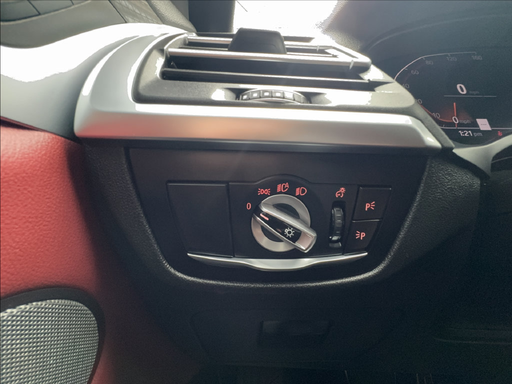 Used 2024 BMW X4 xDrive30i w/ Premium Package AWD/4WD image 41