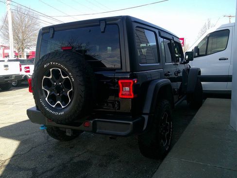 Used 2023 Jeep Wrangler Unlimited Rubicon 4xe w/ Cold Weather Group AWD/4WD image 5