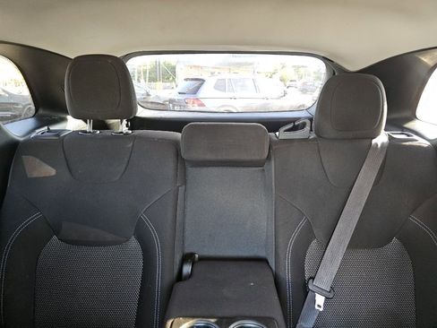 Used 2019 Jeep Cherokee Latitude w/ Popular Appearance Group image 19