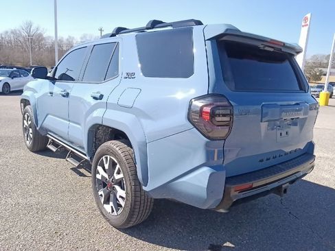 Used 2025 Toyota 4Runner TRD Sport Premium image 5