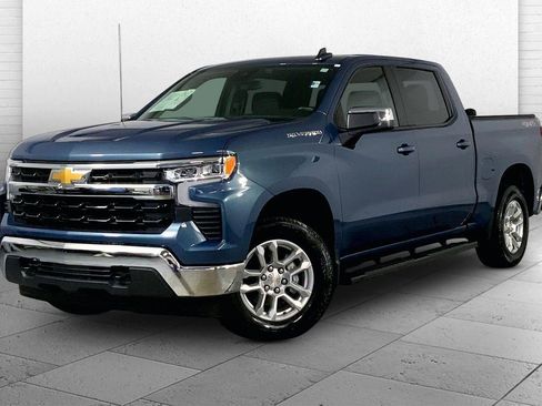 Used 2024 Chevrolet Silverado 1500 LT AWD/4WD image 12