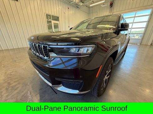 Used 2025 Jeep Grand Cherokee L Limited image 9