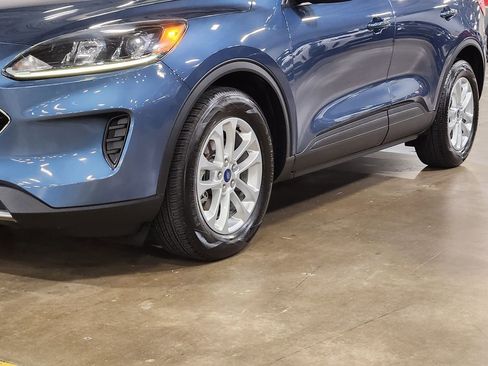 Used 2020 Ford Escape SE FWD image 15