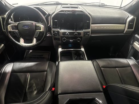 Used 2022 Ford F250 Lariat w/ Black Appearance Package image 29