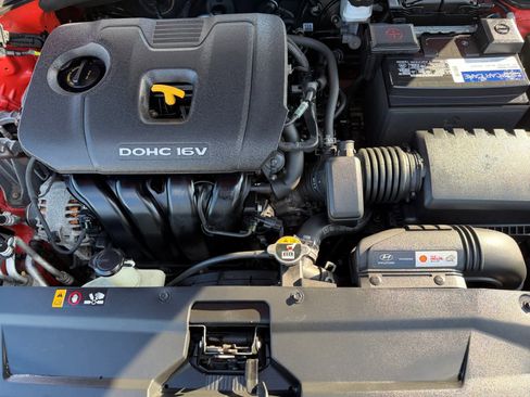 Used 2020 Hyundai Veloster 2.0 image 8