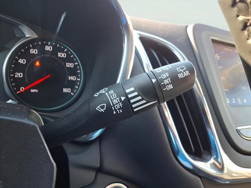 Used 2024 Chevrolet Equinox LT w/ LPO, Floor Liner Package image 18