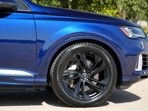 Used 2021 Audi Q7 3.0T Prestige w/ Prestige Package AWD/4WD image 38