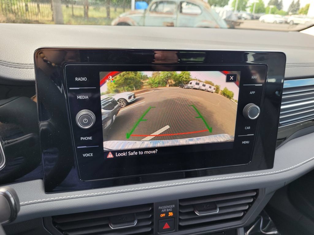 New 2026 Volkswagen Jetta SEL FWD image 17