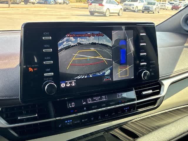 Used 2024 Toyota Sienna Platinum AWD/4WD image 31