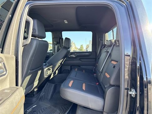 Used 2024 GMC Sierra 2500 AT4 w/ Technology Package image 12