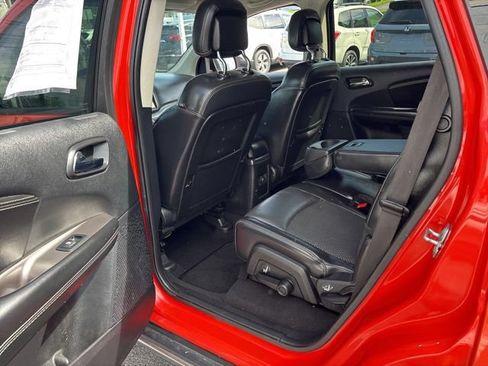 Used 2019 Dodge Journey Crossroad FWD image 13