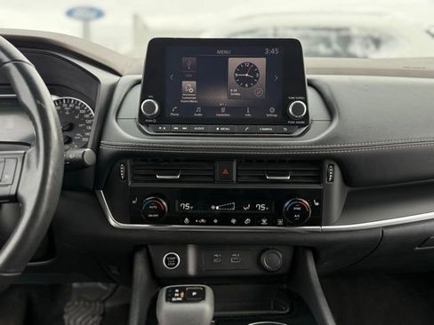 Used 2022 Nissan Rogue S image 24