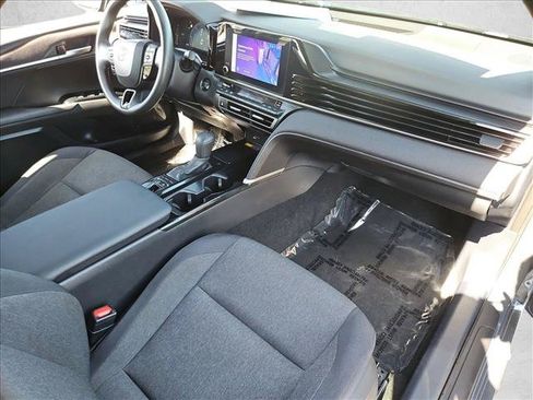 Used 2025 Toyota Camry LE FWD image 27