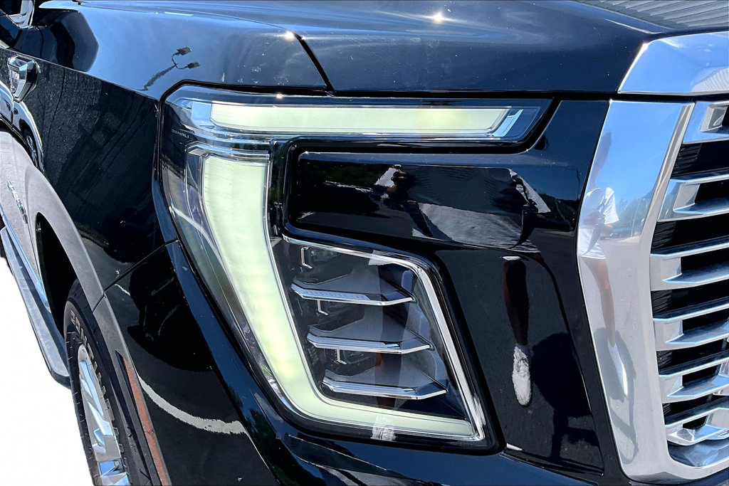 Used 2026 GMC Yukon Denali AWD/4WD image 31