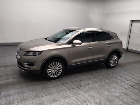 Used 2019 Lincoln MKC Premiere FWD image 2