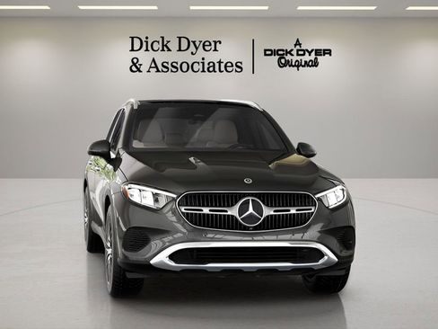 Used 2026 Mercedes-Benz GLC 300 image 34