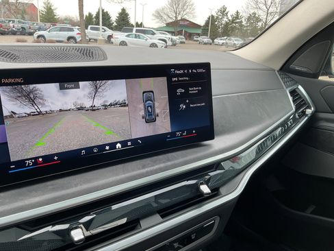 Used 2026 BMW X7 xDrive40i image 38