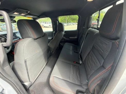 Used 2025 Nissan Frontier Pro-X w/ Pro Convenience Package RWD image 19