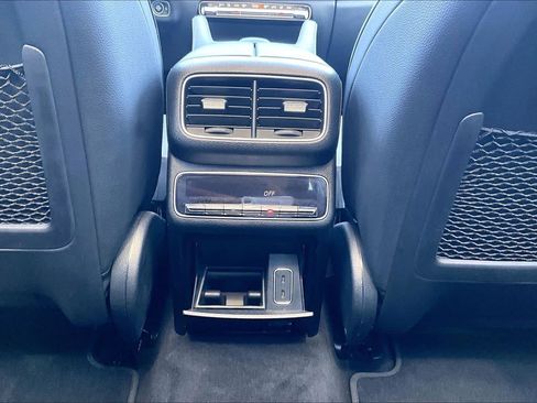 Used 2023 Mercedes-Benz GLS 450 4MATIC image 34