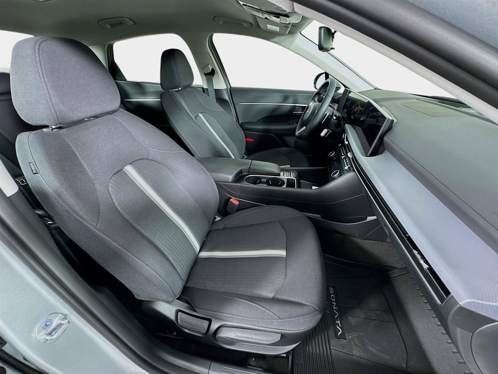 New 2026 Hyundai Sonata SEL FWD image 26