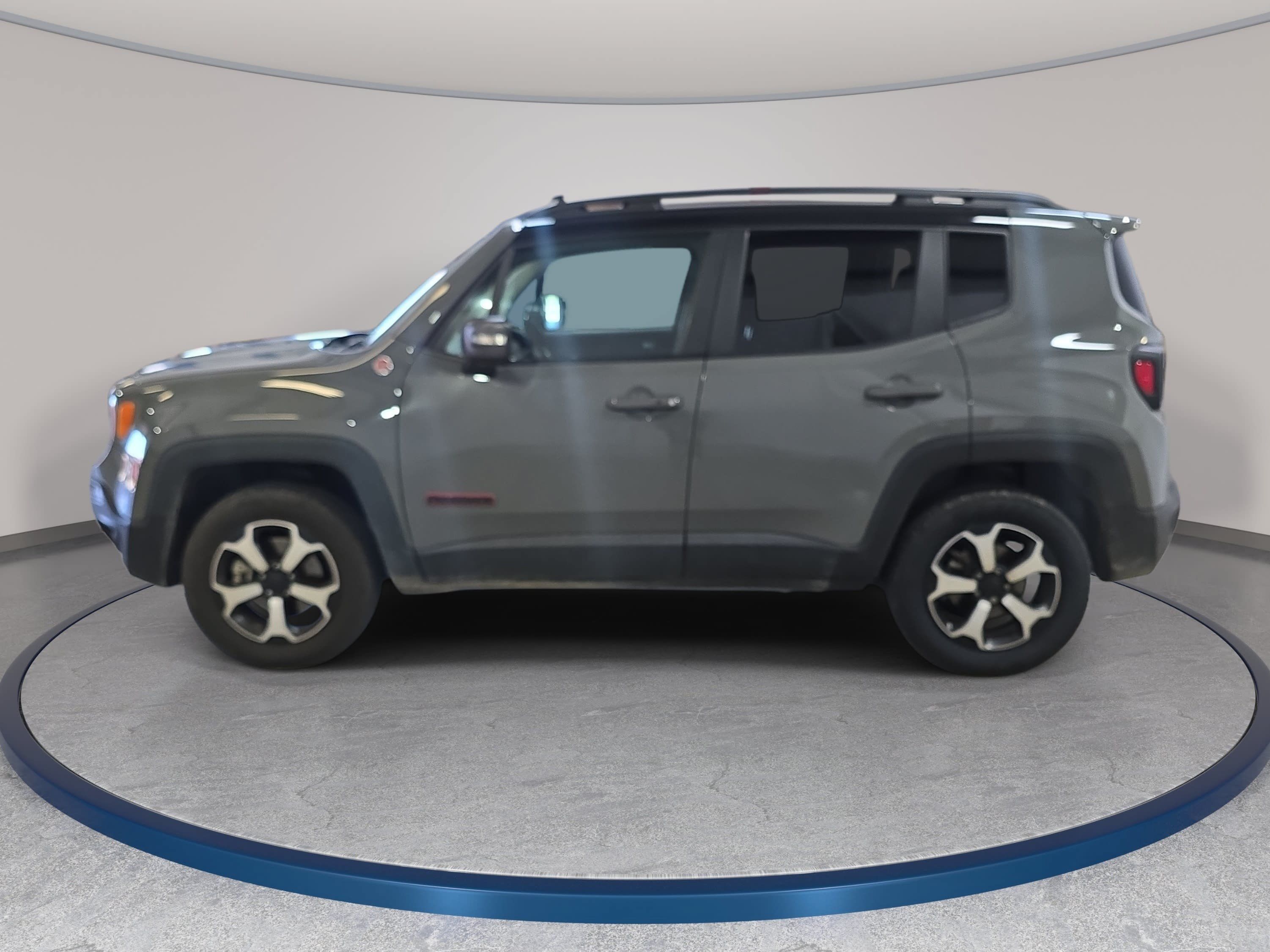 Used 2021 Jeep Renegade Trailhawk AWD/4WD image 9