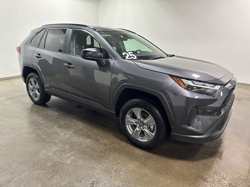 Used 2025 Toyota RAV4 LE image 2