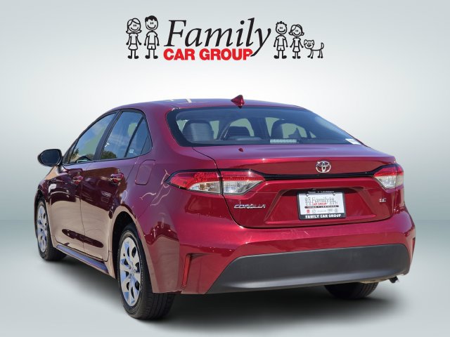 Used 2025 Toyota Corolla LE FWD image 3
