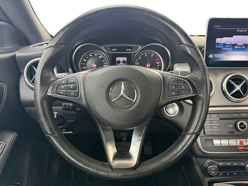 Used 2019 Mercedes-Benz CLA 250 image 9