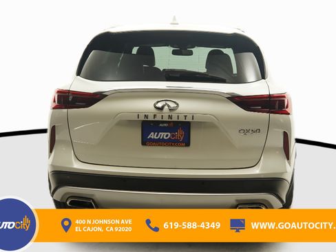 Used 2019 INFINITI QX50 Essential w/ Sensory Package FWD image 12