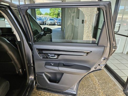 Used 2025 Honda CR-V EX-L image 15