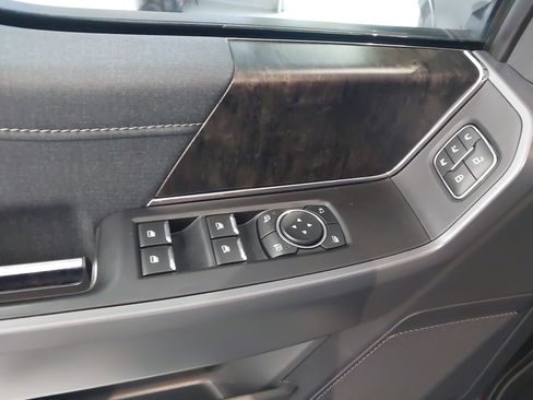 Used 2021 Ford F150 Lariat w/ FX4 Off-Road Package AWD/4WD image 26