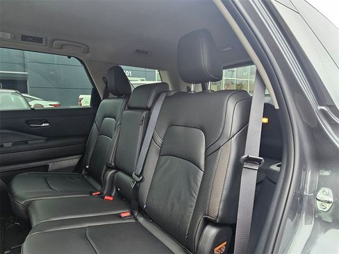 New 2025 Nissan Pathfinder SL w/ Lighting Package (N92) image 13