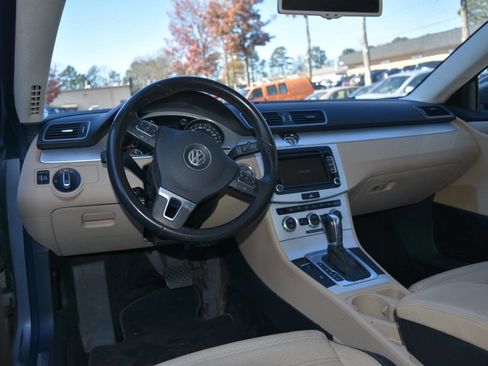 Used 2013 Volkswagen CC Sport image 29