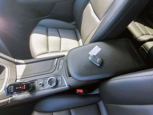 Used 2023 Cadillac XT5 Luxury FWD image 10