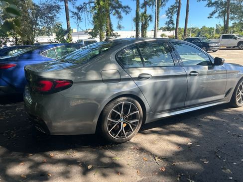 Used 2023 BMW 540i w/ M Sport Package RWD image 3