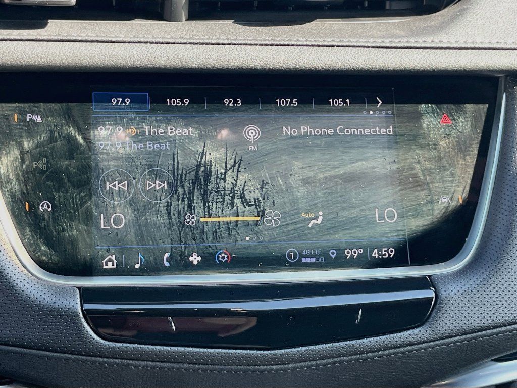 Used 2025 Cadillac XT6 Luxury FWD image 15
