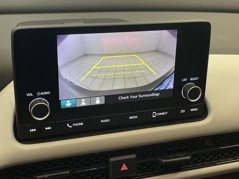 Certified 2024 Honda HR-V LX image 3