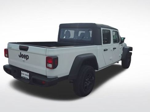 Used 2026 Jeep Gladiator Sport AWD/4WD image 5