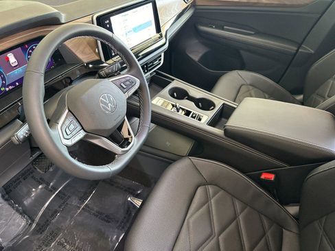 New 2026 Volkswagen Atlas SE AWD/4WD image 9