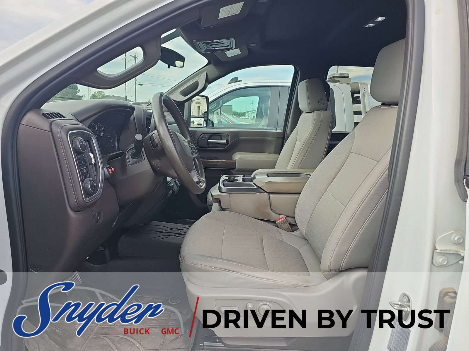 Used 2022 Chevrolet Silverado 3500 LT AWD/4WD image 7