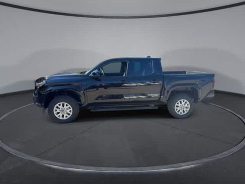 Used 2025 Toyota Tacoma SR5 RWD image 4