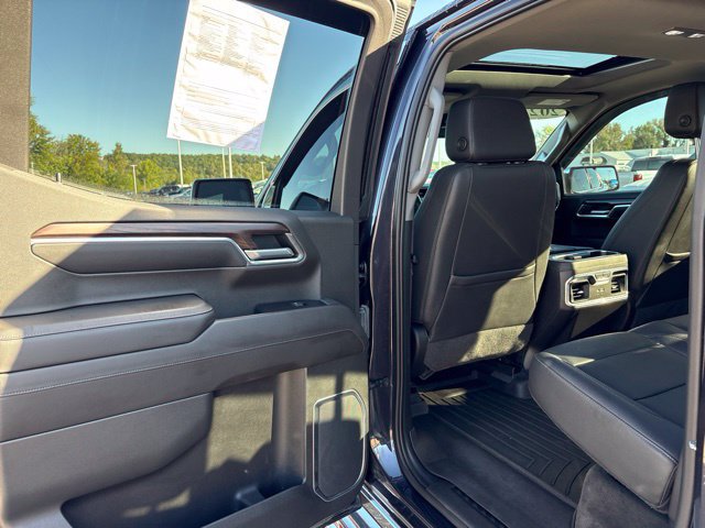 Used 2022 GMC Sierra 1500 SLT w/ SLT Premium Plus Package AWD/4WD image 34