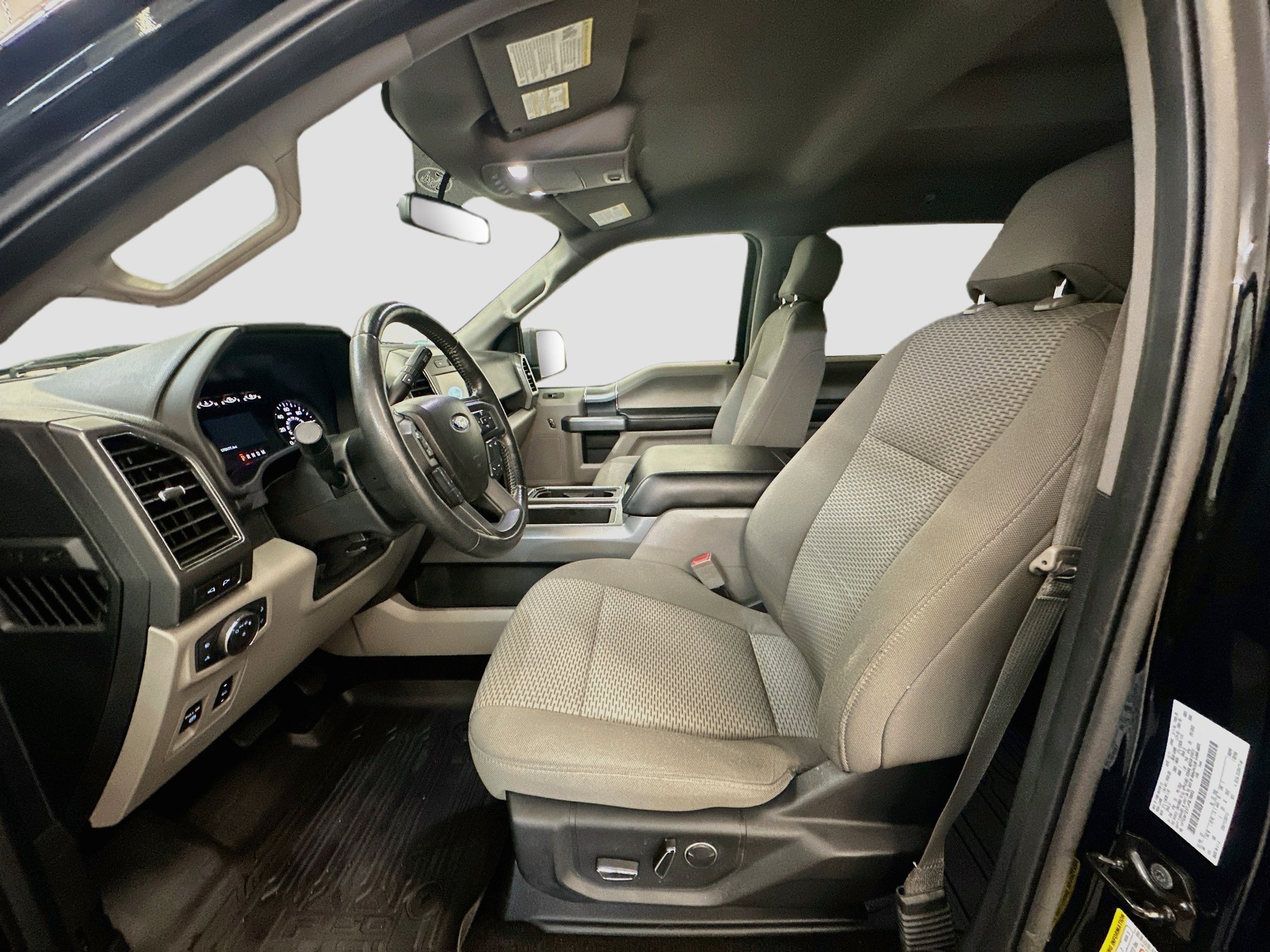 Used 2018 Ford F150 XLT w/ Equipment Group 302A Luxury AWD/4WD image 13