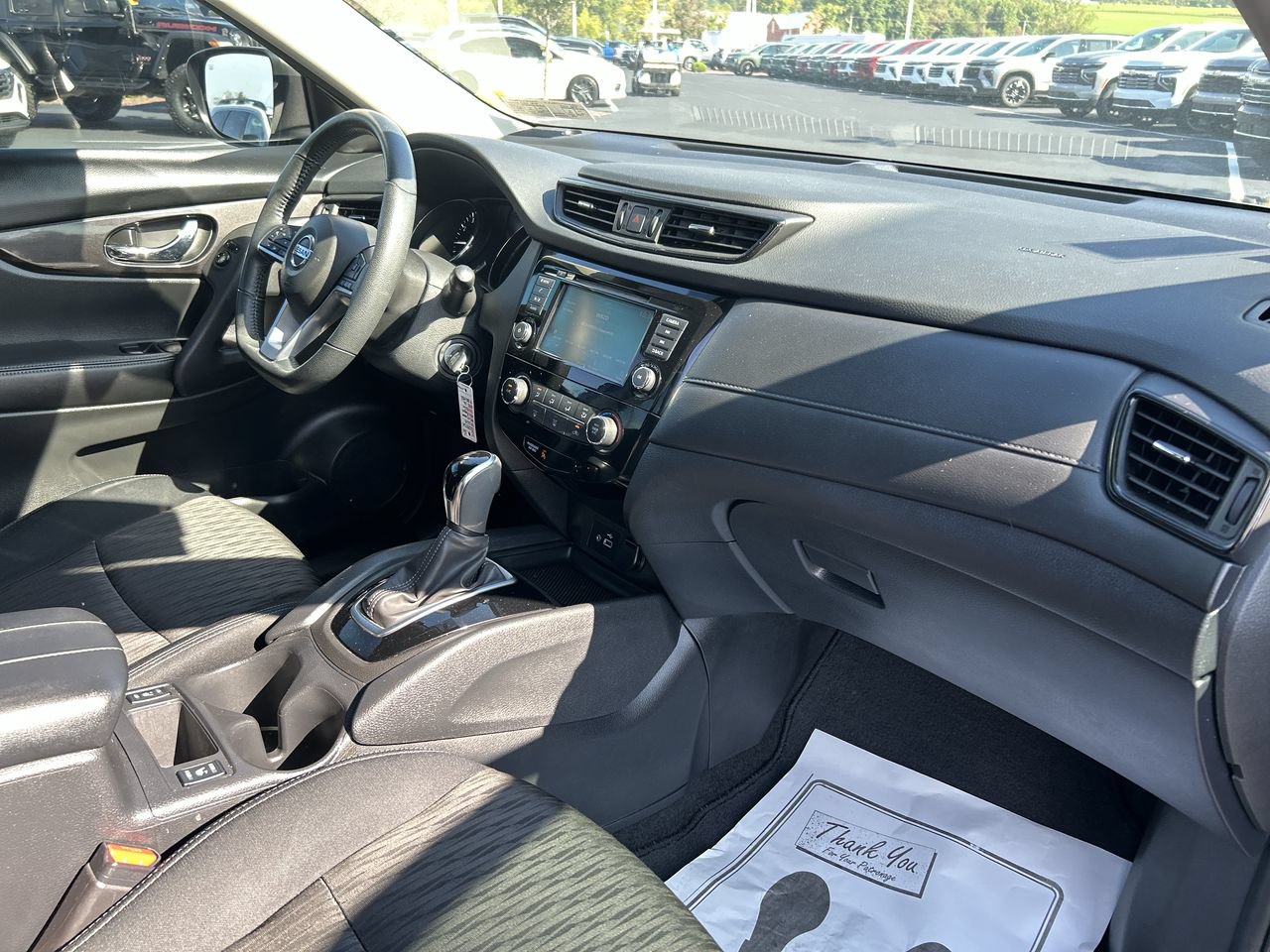 Used 2019 Nissan Rogue S w/ Special Edition Package FWD image 15