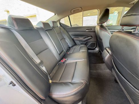 Used 2024 Nissan Altima 2.5 SR FWD image 24